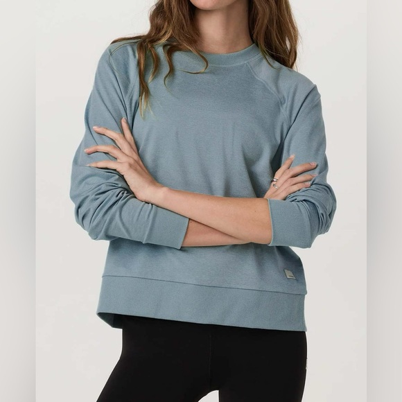 Vuori Tops - Vuori Long-Sleeve Halo Crew